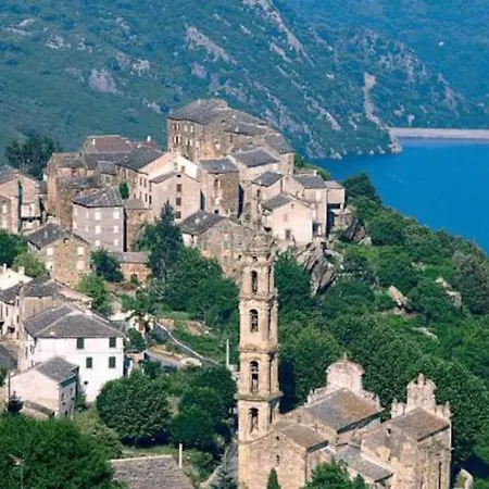 1 En Haute-corse A Di 度假居 *